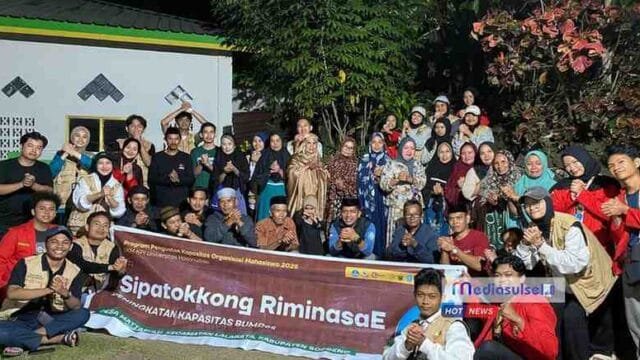 Mahasiswa UKM KPI Unhas