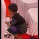 Viral bocah gowa pungut sisa kue pejabat