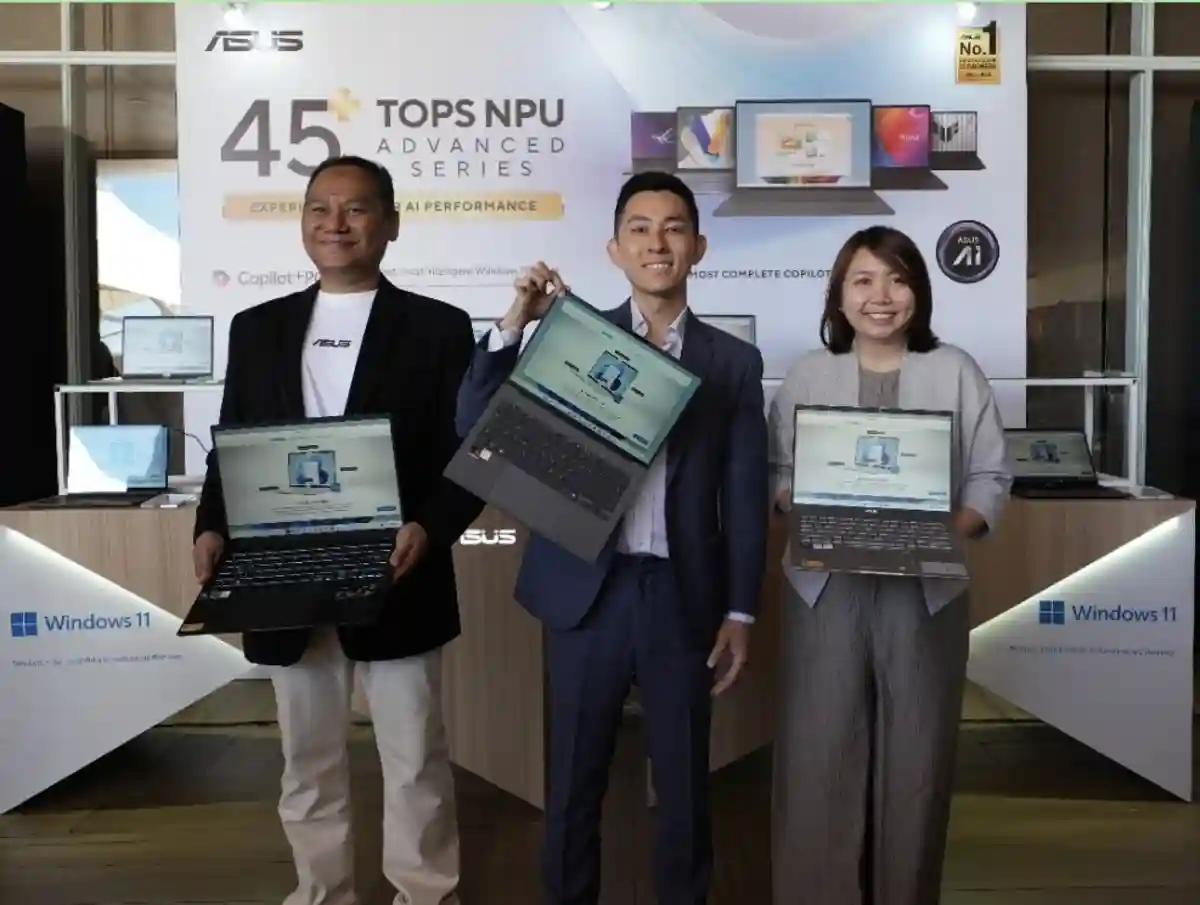 Perwakilan ASUS Indonesia memperkenalkan secara langsung laptop AI 45+ TOPS NPU Advanced Series dalam acara “Together We Win, Together We Grow” di Makassar, sebagai bagian dari penguatan pasar AI PC dan ekosistem gaming di Kawasan Timur Indonesia.