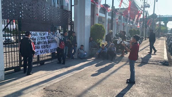 Aliansi Mahasiswa Desak Kejati Sulsel Ambil Alih Kasus Korupsi Pasar Sentral Bulukumba