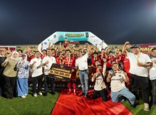 Kabupaten Bone Juara Piala Gubernur Sulsel Cup 2026, Gubernur Sulsel Serahkan Trofi dan Uang Tunai Rp200 Juta