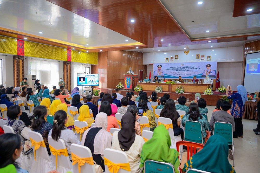 Wagub Fatmawati Ajak Keluarga dan Sekolah Dampingi Penggunaan Gawai Anak