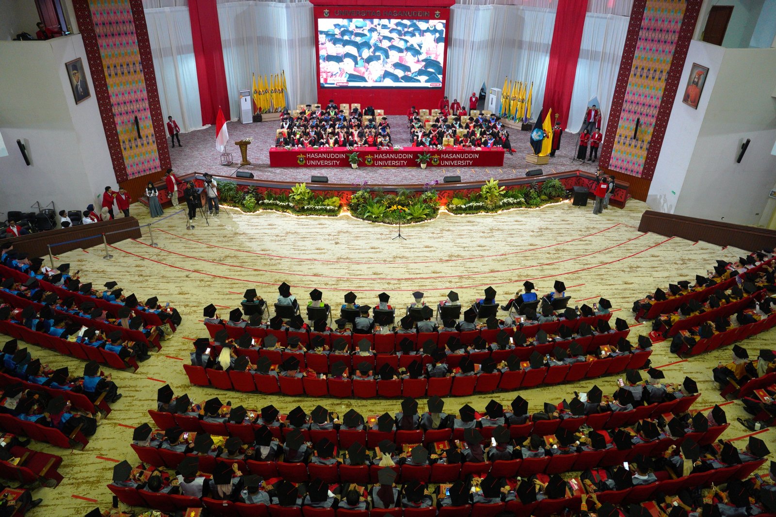 Unhas confers 1.607 graduates in October 2026